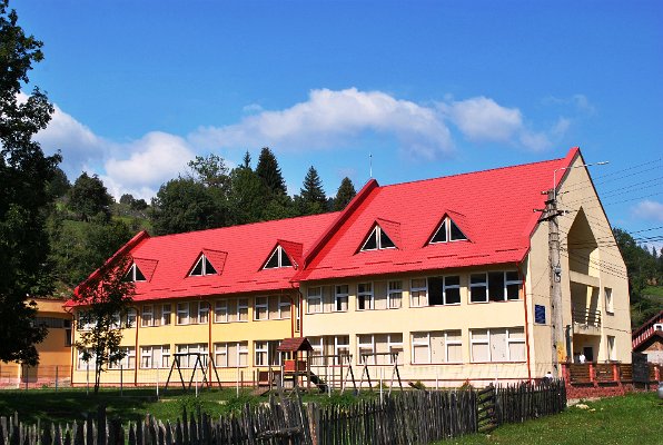 269_Základní škola Krystyny Bochenek v Pojaně Mikuli